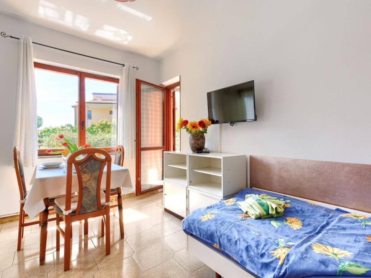 Apartment Elvi - Uma106 By Interhome Umag Bagian luar foto
