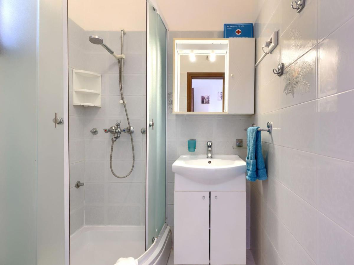 Apartment Elvi - Uma106 By Interhome Umag Bagian luar foto