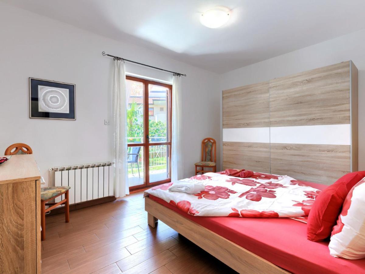 Apartment Elvi - Uma106 By Interhome Umag Bagian luar foto
